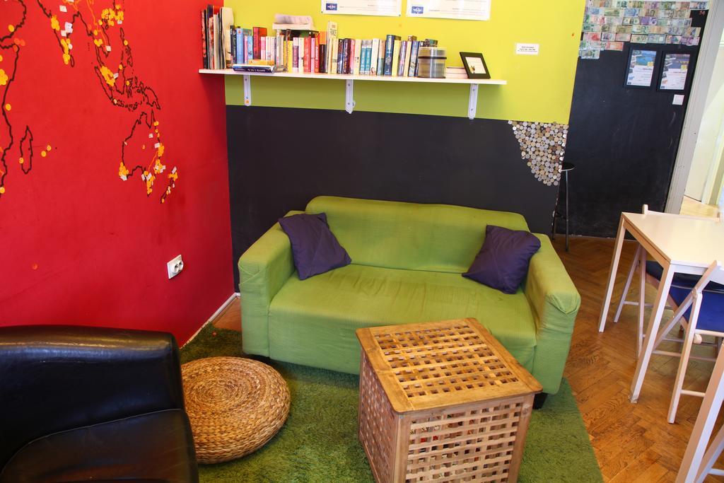 Hostel Zeppelin Lubiana Esterno foto